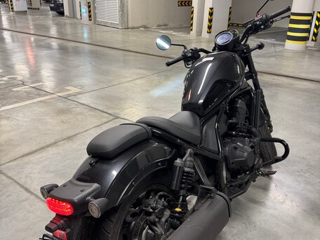 2021 Honda CMX 1100 Rebel, чёрный, 985000 рублей, вид 5