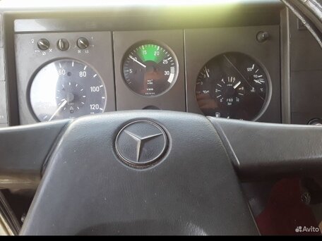 1994 Mercedes-Benz 814, белый, 400000 рублей, вид 1
