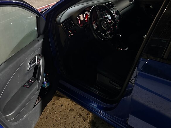 2019 Volkswagen Polo V Рестайлинг, белый, 857000 рублей - вид 6