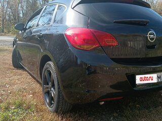 2010 Opel Astra J, чёрный, 500000 рублей, вид 4