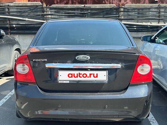 2008 Ford Focus II Рестайлинг, чёрный, 550000 рублей - вид 2