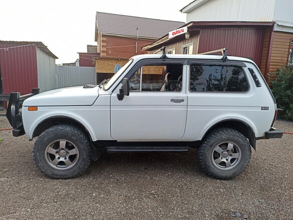 1997 Lada (ВАЗ) 2121 (4x4) I Рестайлинг, белый, 357000 рублей - вид 4