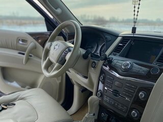 2011 Nissan Patrol VI (Y62), красный, 3000000 рублей, вид 5
