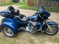 2018 Harley-Davidson Tri Glide, синий, 2000000 рублей - вид 2
