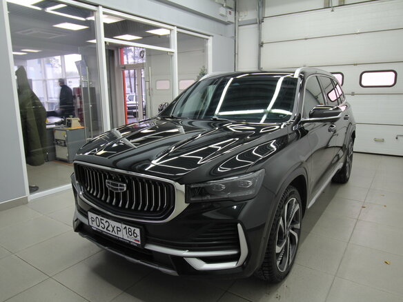 2024 Geely Monjaro I, чёрный, 3000000 рублей - вид 3