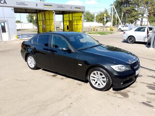 2008 BMW 3 серии 320i V (E90/E91/E92/E93), чёрный, 930000 рублей, вид 3
