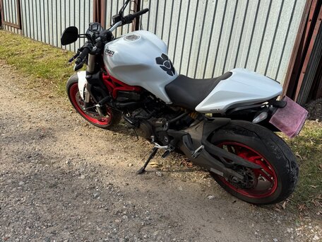 2015 Ducati Monster 821, белый, 660000 рублей, вид 5