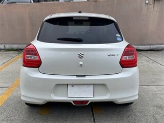 2023 Suzuki Swift V Рестайлинг, белый, 1062000 рублей, вид 3