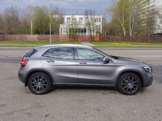 2017 Mercedes-Benz GLA 200 I (X156) Рестайлинг, серый, 2000000 рублей, вид 2