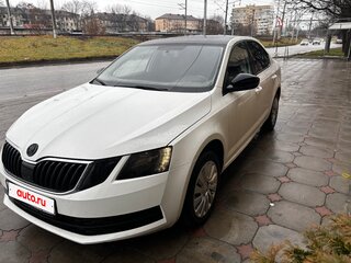 2019 Skoda Octavia III (A7) Рестайлинг, белый, 1350000 рублей, вид 1