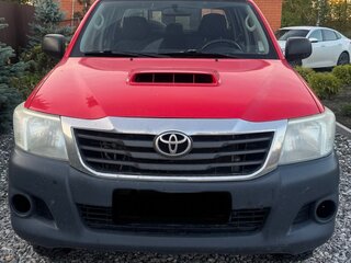 2012 Toyota Hilux VII Рестайлинг, красный, 1350000 рублей, вид 1