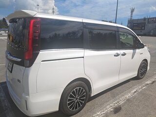 2014 Toyota Esquire I, белый, 1700000 рублей, вид 5