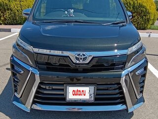 2021 Toyota Voxy III (R80) Рестайлинг, чёрный, 3100000 рублей, вид 2