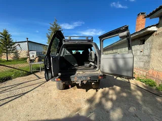 2003 Toyota Land Cruiser 105 100 Series Рестайлинг 1, чёрный, 1000000 рублей, вид 3