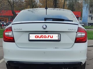 2018 Skoda Rapid I Рестайлинг, белый, 1300000 рублей, вид 4