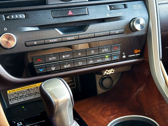 2017 Lexus RX 200t IV, чёрный, 4000000 рублей - вид 33