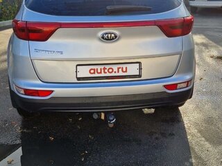 2018 Kia Sportage IV Рестайлинг, серебристый, 2300000 рублей, вид 3