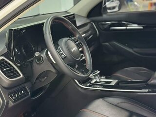 2022 Kia KX3, белый, 1450000 рублей, вид 4