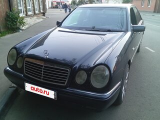 1998 Mercedes-Benz E-Класс 240 II (W210, S210), синий, 425000 рублей, вид 1