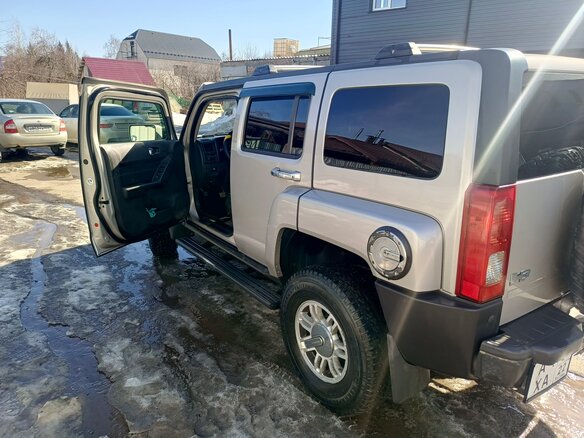 2008 Hummer H3, серебристый, 1800000 рублей - вид 9