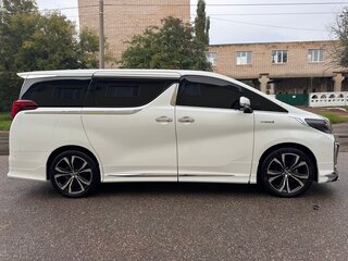 2020 Toyota Alphard III Рестайлинг, белый, 6350000 рублей, вид 3