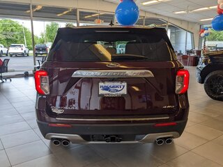 2022 Ford Explorer VI, красный, 9033829 рублей, вид 4