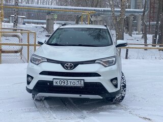 2018 Toyota RAV4 IV (XA40) Рестайлинг, белый, 2790000 рублей, вид 2