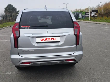 2021 Mitsubishi Pajero Sport III Рестайлинг, серебристый, 4050000 рублей, вид 5