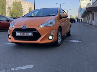 2015 Toyota Aqua I Рестайлинг, оранжевый, 900000 рублей, вид 2
