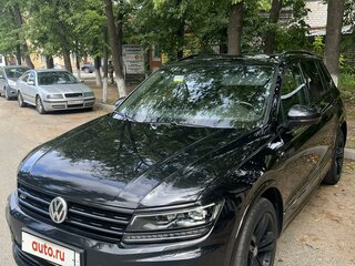 2019 Volkswagen Tiguan II, чёрный, 2700000 рублей, вид 1