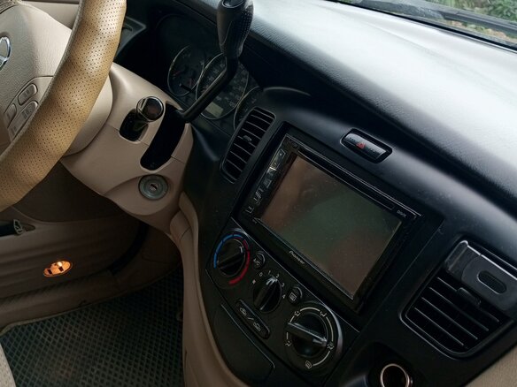 2005 Mazda MPV II (LW) Рестайлинг, золотистый, 600000 рублей - вид 7