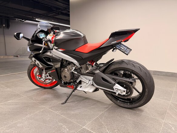 2021 Aprilia RS 660, чёрный, 1000000 рублей - вид 8