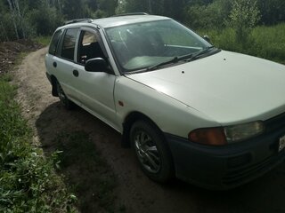 1997 Mitsubishi Libero I Рестайлинг, белый, 76000 рублей, вид 3