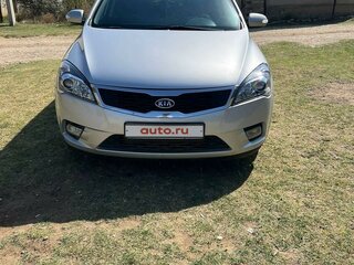 2011 Kia Ceed I Рестайлинг, серебристый, 925000 рублей, вид 1