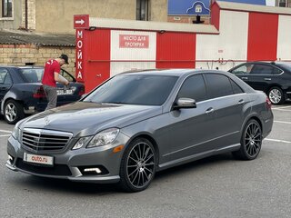 2010 Mercedes-Benz E-Класс 500 IV (W212, S212, C207), серый, 1500000 рублей, вид 1