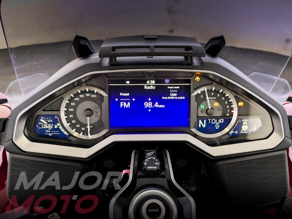 2018 Honda GL 1800 Gold Wing, красный, 2740000 рублей - вид 17