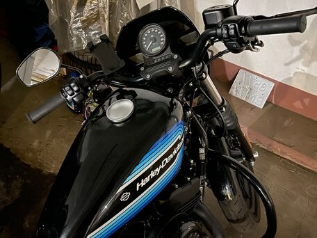 2018 Harley-Davidson Sportster 1200, чёрный, 1000000 рублей, вид 4