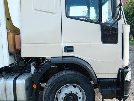 1999 Iveco EuroCargo, бежевый, 2200000 рублей, вид 4
