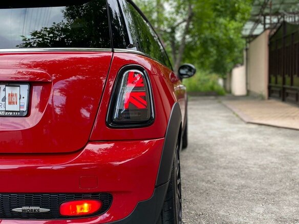 2008 Mini Hatch JCW II (R56), красный, 999999 рублей - вид 6