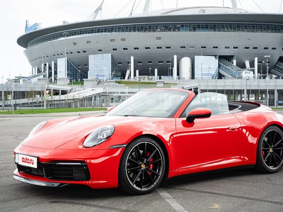 2019 Porsche 911 Carrera 4S VIII (992), красный - вид 2