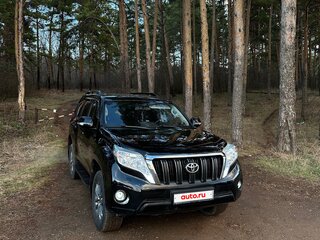2013 Toyota Land Cruiser Prado 4-speed 150 Series Рестайлинг 1, чёрный, 3150000 рублей, вид 3