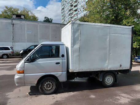 2012 Hyundai H100, серебристый, 360000 рублей, вид 4