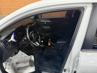 2021 Kia Rio IV Рестайлинг, белый, 1850000 рублей, вид 4