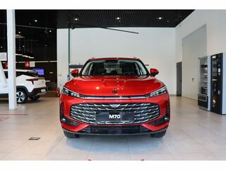 2026 Москвич М70, красный, 3099000 рублей, вид 2
