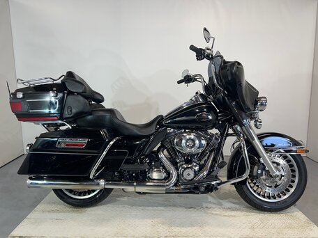 2012 Harley-Davidson Electra Glide, чёрный, 730000 рублей, вид 1