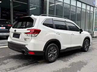 2022 Subaru Forester V Рестайлинг, белый, 2990000 рублей, вид 4
