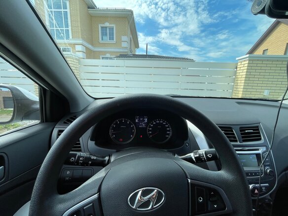 2016 Hyundai Solaris I Рестайлинг, белый, 1200000 рублей - вид 7