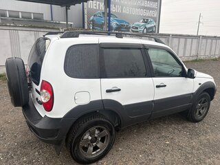 2018 Chevrolet Niva I Рестайлинг, белый, 750000 рублей, вид 4