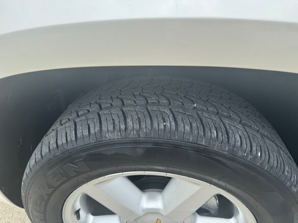 2012 Chevrolet Tahoe 6AT III, белый, 2680000 рублей - вид 20
