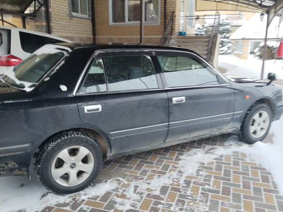 2000 Toyota Crown X (S150), чёрный, 1800000 рублей - вид 2